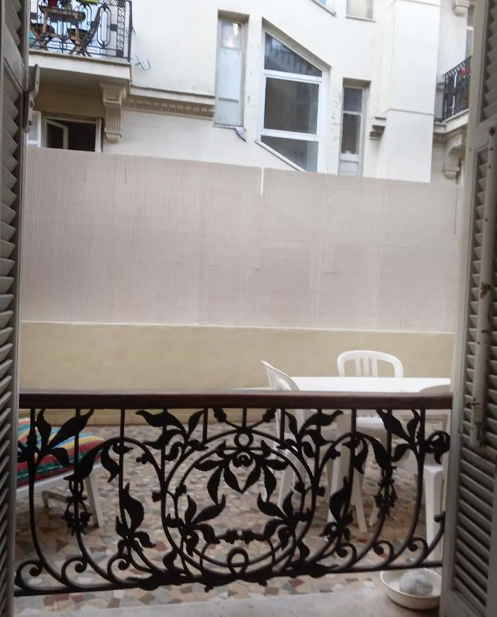 公寓 Nice Large 2Br Sunny 20 Meter Terrace Parking Beach Shops