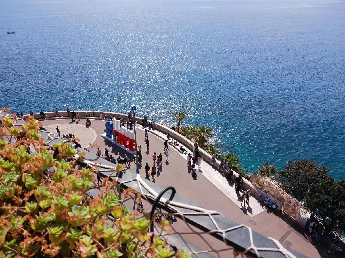 公寓 Nice Large 2Br Sunny 20 Meter Terrace Parking Beach Shops